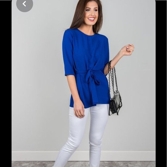 Tahari Tops - Tahari colbalt blue tunic- great condition
